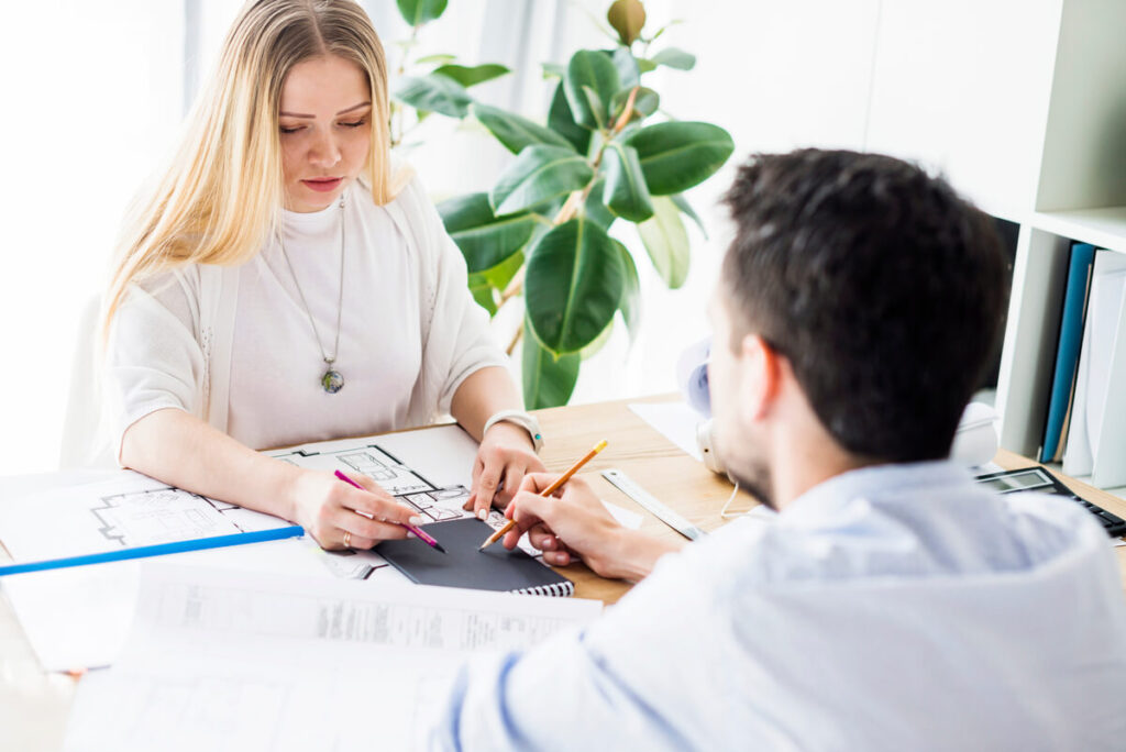 Consultation d'un contrat d'assurance habitation pour prise en charge d'un appareil dentaire.